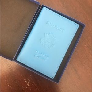 Royce NY RFID Blocking Passport Case